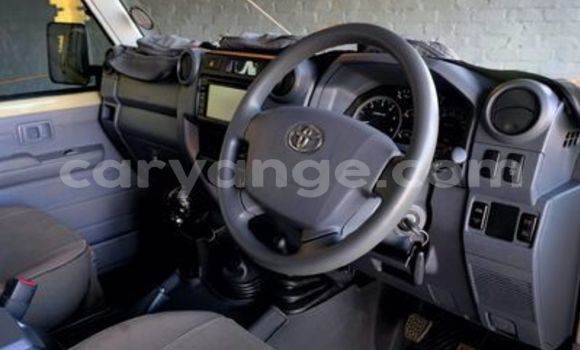 Acheter Occasion Voiture Toyota Land Cruiser Marron à Grootfontein, Namibie Acheter Occasion Voiture Toyota Land Cruiser Marron à Grootfontein, Namibie