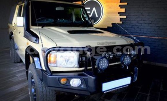 Acheter Occasion Voiture Toyota Land Cruiser Marron à Grootfontein, Namibie Acheter Occasion Voiture Toyota Land Cruiser Marron à Grootfontein, Namibie