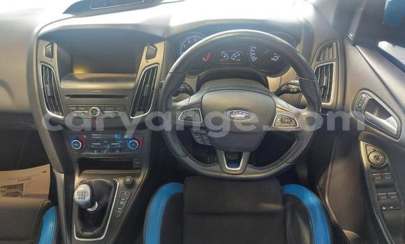 Acheter Occasion Voiture Ford Focus RS Bleu à Windhoek, Namibie Acheter Occasion Voiture Ford Focus RS Bleu à Windhoek, Namibie