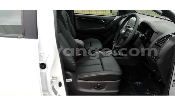 Acheter Occasion Voiture Isuzu D–MAX Gris à Karasburg, Karas Acheter Occasion Voiture Isuzu D–MAX Gris à Karasburg, Karas