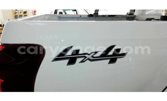 Buy Used Isuzu D–MAX White Car in Karasburg in Karas Buy Used Isuzu D–MAX White Car in Karasburg in Karas