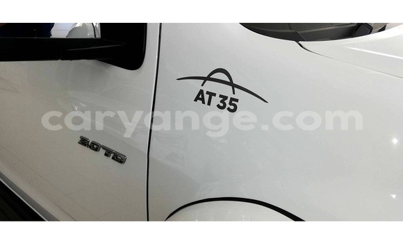 Buy Used Isuzu D–MAX White Car in Karasburg in Karas Buy Used Isuzu D–MAX White Car in Karasburg in Karas