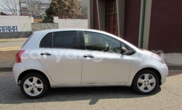Acheter Occasion Voiture Toyota Yaris Gris à Usakos, Erongo Acheter Occasion Voiture Toyota Yaris Gris à Usakos, Erongo