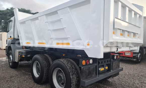 Buy Used Mercedes‒Benz Truck White Truck in Outjo in Kunene Buy Used Mercedes‒Benz Truck White Truck in Outjo in Kunene