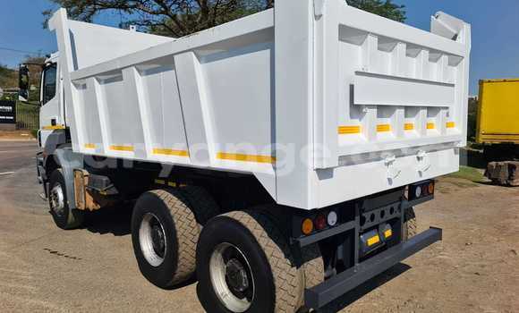 Buy Used Mercedes‒Benz Truck White Truck in Outjo in Kunene Buy Used Mercedes‒Benz Truck White Truck in Outjo in Kunene