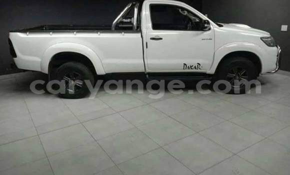 Buy Used Toyota Hilux White Car in Grootfontein in Namibia Buy Used Toyota Hilux White Car in Grootfontein in Namibia
