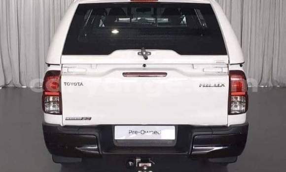 Buy Used Toyota Hilux White Car in Grootfontein in Namibia Buy Used Toyota Hilux White Car in Grootfontein in Namibia
