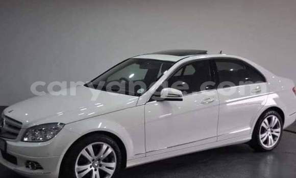Buy Used Mercedes-Benz C–Class White Car in Grootfontein in Namibia Buy Used Mercedes-Benz C–Class White Car in Grootfontein in Namibia