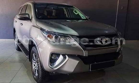 Buy Used Toyota Fortuner Beige Car in Grootfontein in Namibia Buy Used Toyota Fortuner Beige Car in Grootfontein in Namibia