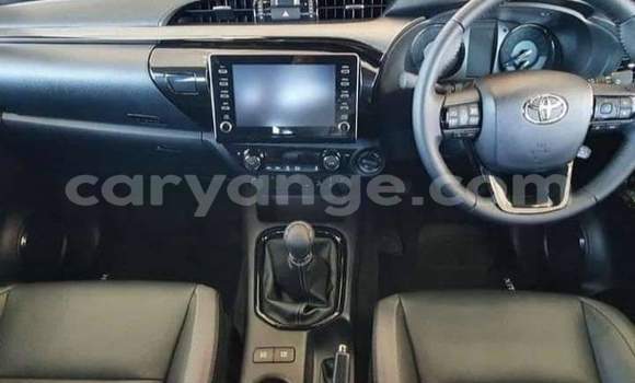 Buy Used Toyota Hilux Silver Car in Grootfontein in Namibia Buy Used Toyota Hilux Silver Car in Grootfontein in Namibia