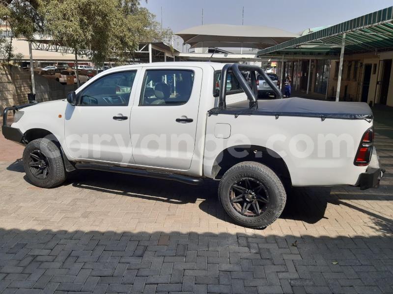 Big with watermark toyota hilux namibia windhoek 18056