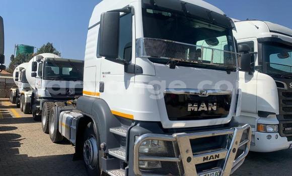 Buy Used Man M2000 White Truck in Windhoek in Namibia Buy Used Man M2000 White Truck in Windhoek in Namibia