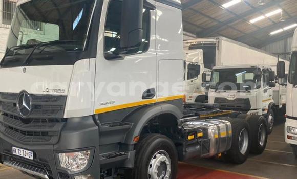 Buy Used Man M2000 White Truck in Windhoek in Namibia Buy Used Man M2000 White Truck in Windhoek in Namibia