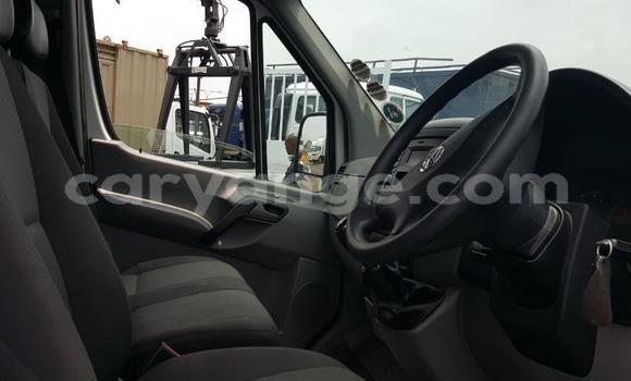 Buy Used Volkswagen EuroVan White Car in Windhoek in Namibia Buy Used Volkswagen EuroVan White Car in Windhoek in Namibia