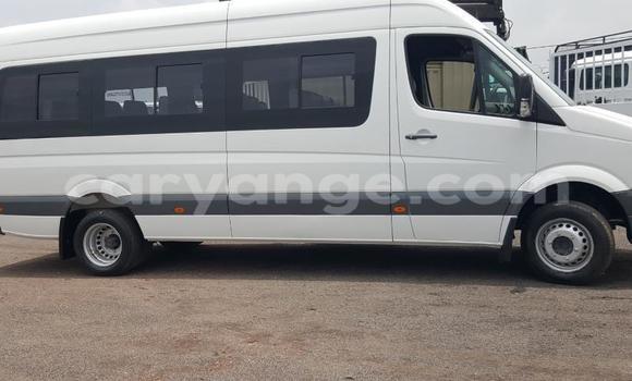 Buy Used Volkswagen EuroVan White Car in Windhoek in Namibia Buy Used Volkswagen EuroVan White Car in Windhoek in Namibia