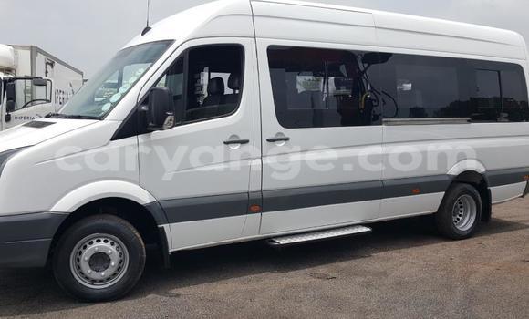 Buy Used Volkswagen EuroVan White Car in Windhoek in Namibia Buy Used Volkswagen EuroVan White Car in Windhoek in Namibia