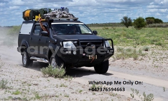 Acheter Occasion Voiture Toyota Hilux Noir à Windhoek, Namibie