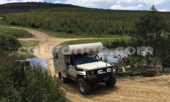 Buy Used Toyota Land Cruiser Beige Car in Windhoek in Namibia