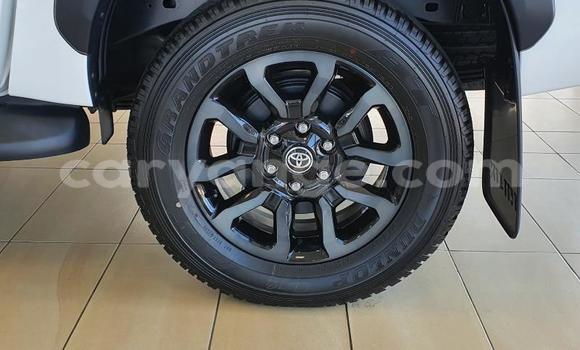 Buy Used Toyota Hilux Silver Car in Karasburg in Karas Buy Used Toyota Hilux Silver Car in Karasburg in Karas