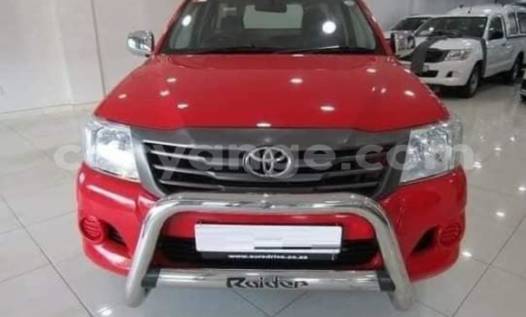 Acheter Occasion Voiture Toyota Hilux Rouge à Windhoek, Namibie Acheter Occasion Voiture Toyota Hilux Rouge à Windhoek, Namibie
