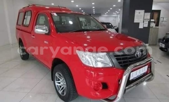Acheter Occasion Voiture Toyota Hilux Rouge à Windhoek, Namibie Acheter Occasion Voiture Toyota Hilux Rouge à Windhoek, Namibie