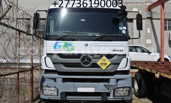 Buy Used Mercedes‒Benz 3331 White Truck in Windhoek in Namibia Buy Used Mercedes‒Benz 3331 White Truck in Windhoek in Namibia