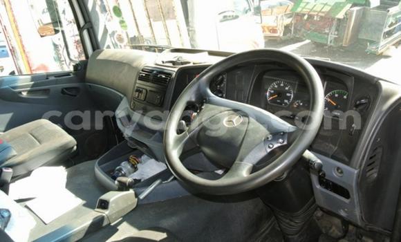 Acheter Occasion Utilitaire Mercedes‒Benz 3331 Blanc à Windhoek, Namibie Acheter Occasion Utilitaire Mercedes‒Benz 3331 Blanc à Windhoek, Namibie