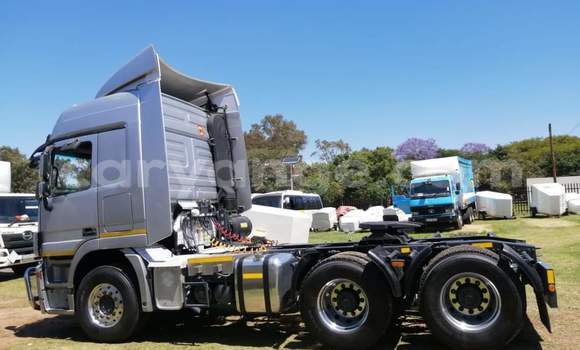 Buy Used Mercedes‒Benz 2644 White Truck in Windhoek in Namibia Buy Used Mercedes‒Benz 2644 White Truck in Windhoek in Namibia