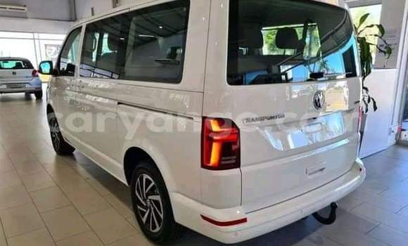 Buy Used Volkswagen Transporter White Car in Windhoek in Namibia Buy Used Volkswagen Transporter White Car in Windhoek in Namibia
