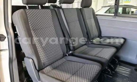 Buy Used Volkswagen Transporter White Car in Windhoek in Namibia Buy Used Volkswagen Transporter White Car in Windhoek in Namibia