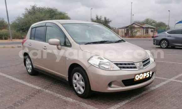 Acheter Occasion Voiture Nissan Tiida Marron à Windhoek, Namibie Acheter Occasion Voiture Nissan Tiida Marron à Windhoek, Namibie