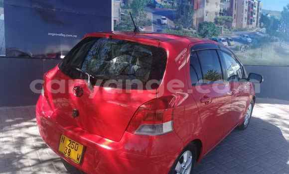 Acheter Occasion Voiture Toyota Vitz Rouge à Windhoek, Namibie Acheter Occasion Voiture Toyota Vitz Rouge à Windhoek, Namibie