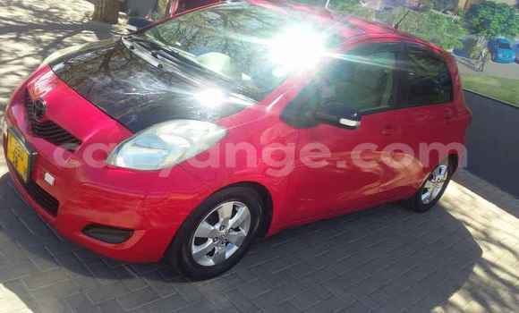 Acheter Occasion Voiture Toyota Vitz Rouge à Windhoek, Namibie Acheter Occasion Voiture Toyota Vitz Rouge à Windhoek, Namibie