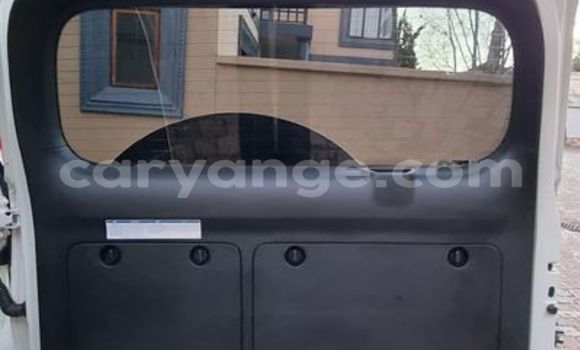 Acheter Occasion Voiture Toyota Prado Blanc à Windhoek, Namibie Acheter Occasion Voiture Toyota Prado Blanc à Windhoek, Namibie