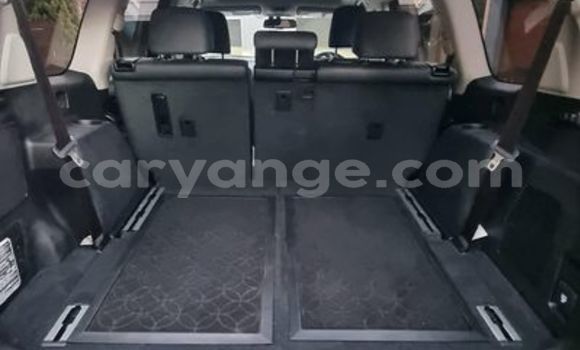 Acheter Occasion Voiture Toyota Prado Blanc à Windhoek, Namibie Acheter Occasion Voiture Toyota Prado Blanc à Windhoek, Namibie