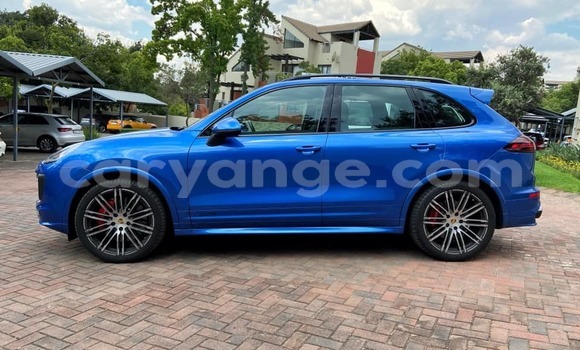 Buy Used Porsche Cayenne Blue Car in Windhoek in Namibia Buy Used Porsche Cayenne Blue Car in Windhoek in Namibia