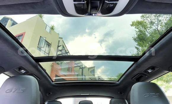 Buy Used Porsche Cayenne Blue Car in Windhoek in Namibia Buy Used Porsche Cayenne Blue Car in Windhoek in Namibia