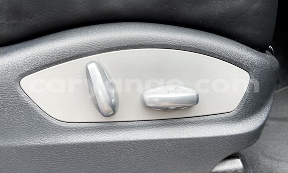 Buy Used Porsche Cayenne Blue Car in Windhoek in Namibia Buy Used Porsche Cayenne Blue Car in Windhoek in Namibia