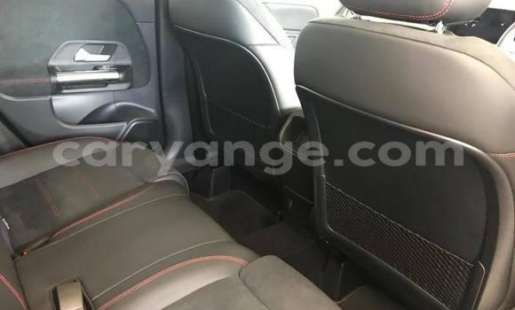 Acheter Occasion Voiture Mercedes-Benz GLA-klasse Rouge à Windhoek, Namibie Acheter Occasion Voiture Mercedes-Benz GLA-klasse Rouge à Windhoek, Namibie