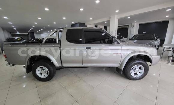Acheter Occasion Voiture Mitsubishi Colt Blanc à Windhoek, Namibie Acheter Occasion Voiture Mitsubishi Colt Blanc à Windhoek, Namibie