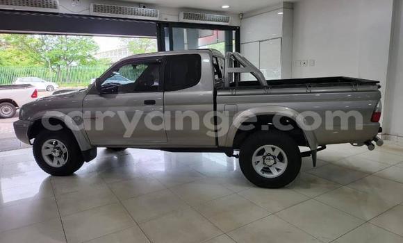 Acheter Occasion Voiture Mitsubishi Colt Blanc à Windhoek, Namibie Acheter Occasion Voiture Mitsubishi Colt Blanc à Windhoek, Namibie