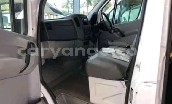 Buy Used Mercedes Viano White Car in Windhoek in Namibia Buy Used Mercedes Viano White Car in Windhoek in Namibia