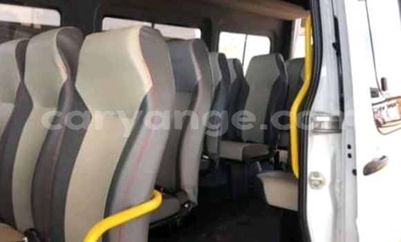 Buy Used Mercedes Viano White Car in Windhoek in Namibia Buy Used Mercedes Viano White Car in Windhoek in Namibia