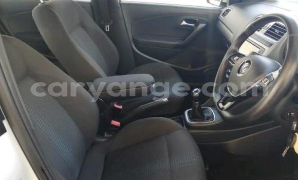 Acheter Occasion Voiture Volkswagen Polo Blanc à Gobabis, Omaheke Acheter Occasion Voiture Volkswagen Polo Blanc à Gobabis, Omaheke