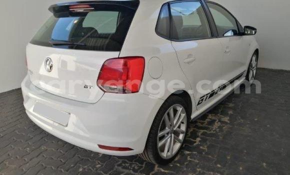 Acheter Occasion Voiture Volkswagen Polo Blanc à Gobabis, Omaheke Acheter Occasion Voiture Volkswagen Polo Blanc à Gobabis, Omaheke
