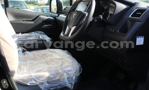 Buy Used Toyota Grand HiAce Black Car in Grootfontein in Namibia Buy Used Toyota Grand HiAce Black Car in Grootfontein in Namibia