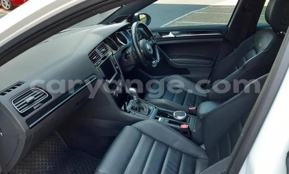 Acheter Occasion Voiture Volkswagen Golf Blanc à Windhoek, Namibie Acheter Occasion Voiture Volkswagen Golf Blanc à Windhoek, Namibie