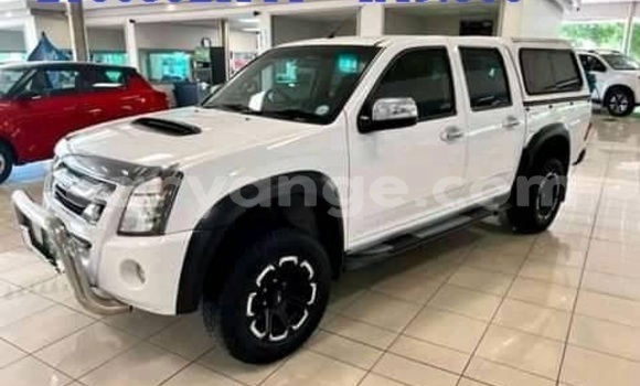Buy Used Isuzu KB White Car in Windhoek in Namibia