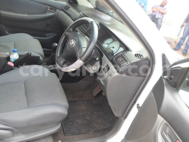 Big with watermark 2005 toyota corolla 8