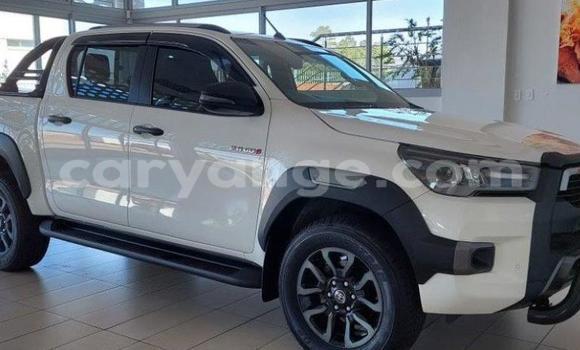 Acheter Occasion Voiture Toyota Hilux Blanc à Karasburg, Karas Acheter Occasion Voiture Toyota Hilux Blanc à Karasburg, Karas